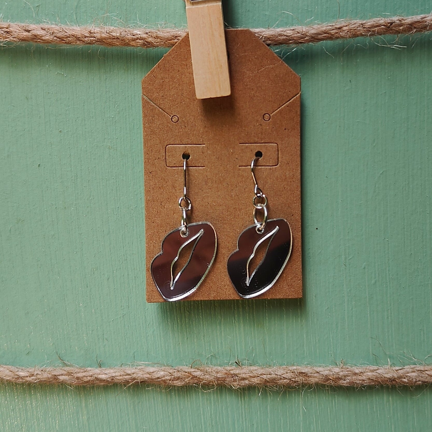 Lip Drop Earrings
