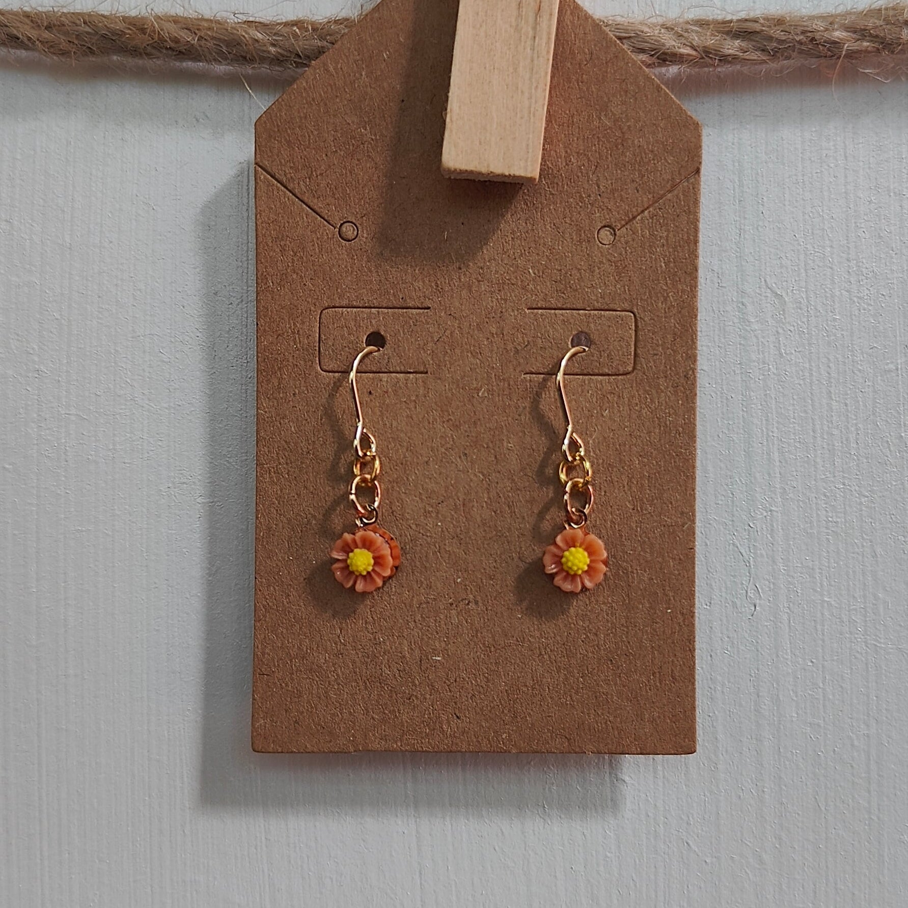 Small Flower Dangles Earrings