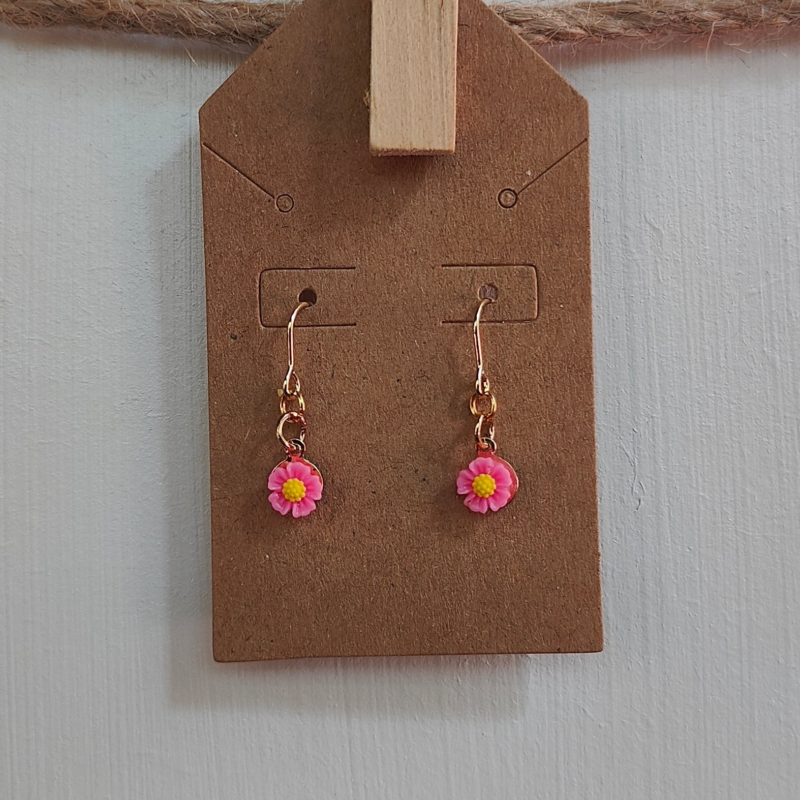 Small Flower Dangles Earrings